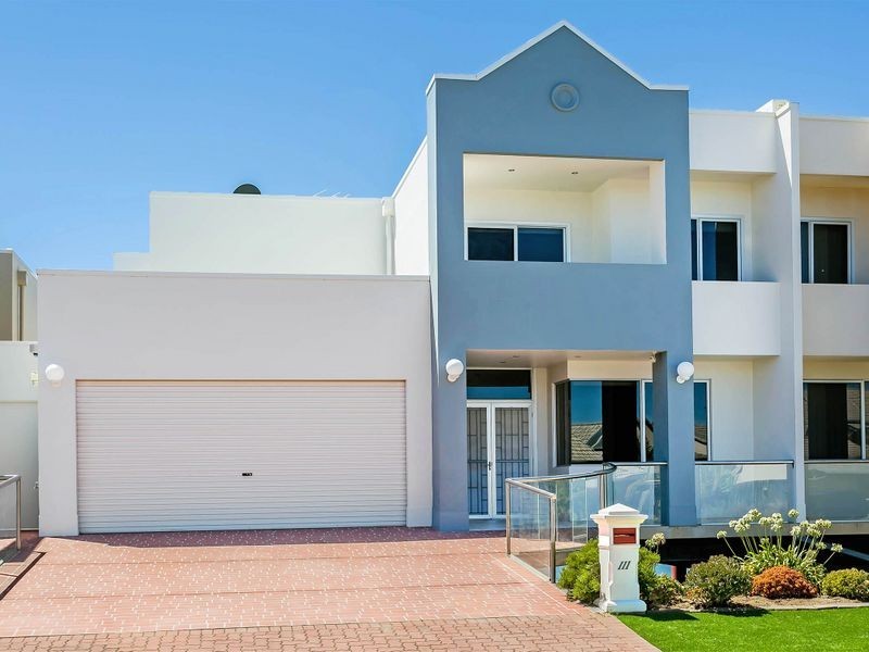 111 Gulf Point Drive, North Haven SA 5018