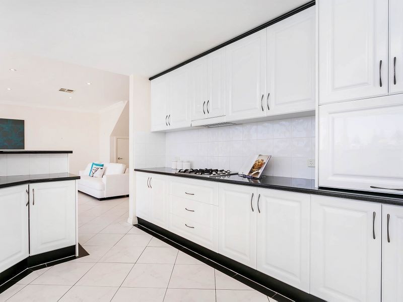 111 Gulf Point Drive, North Haven SA 5018