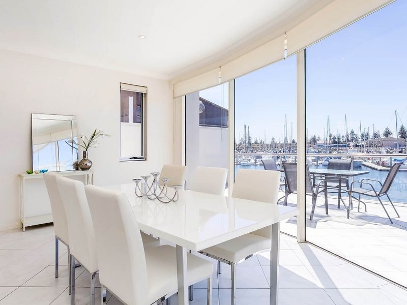 111 Gulf Point Drive, North Haven SA 5018