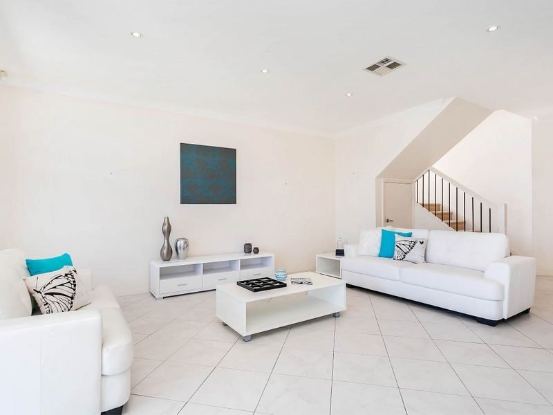 111 Gulf Point Drive, North Haven SA 5018