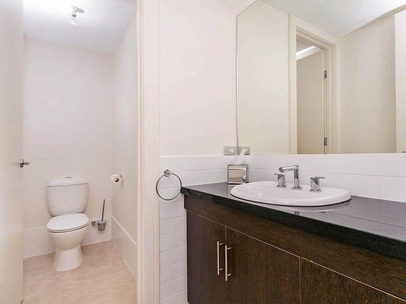 37 Military Road, Tennyson SA 5022