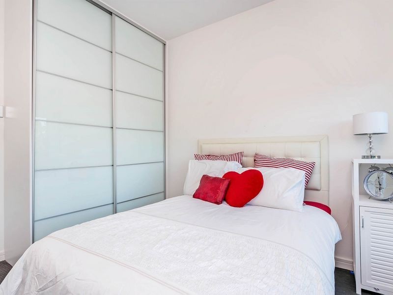 37 Military Road, Tennyson SA 5022