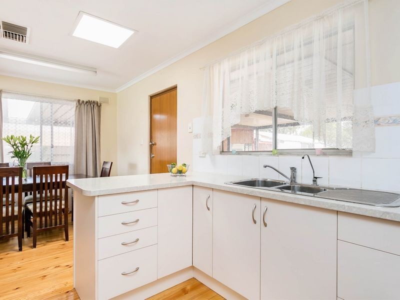 6 Shirley Avenue, Parafield Gardens SA 5107