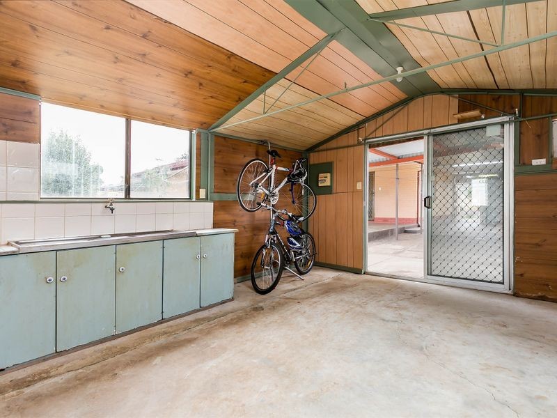 6 Shirley Avenue, Parafield Gardens SA 5107