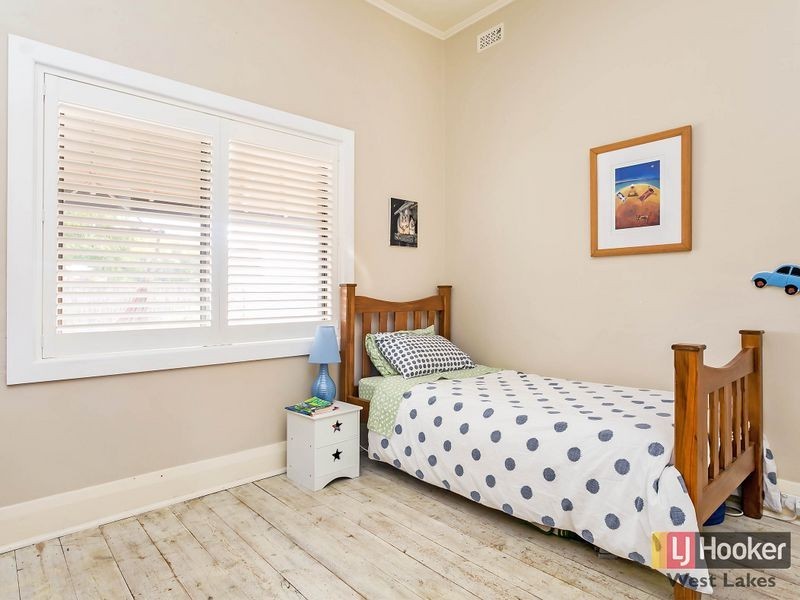 24 Bray Avenue, Semaphore Park SA 5019