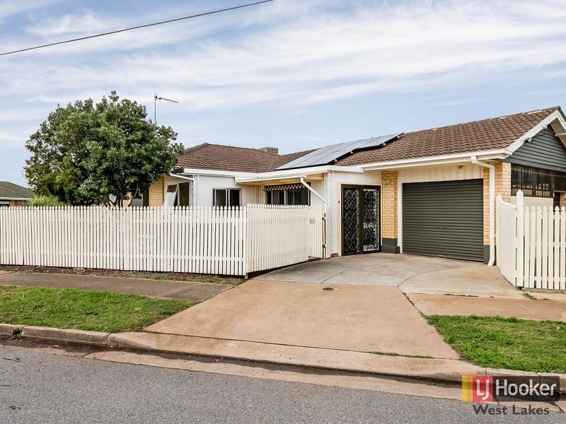 2 Edwin Avenue, Pennington SA 5013