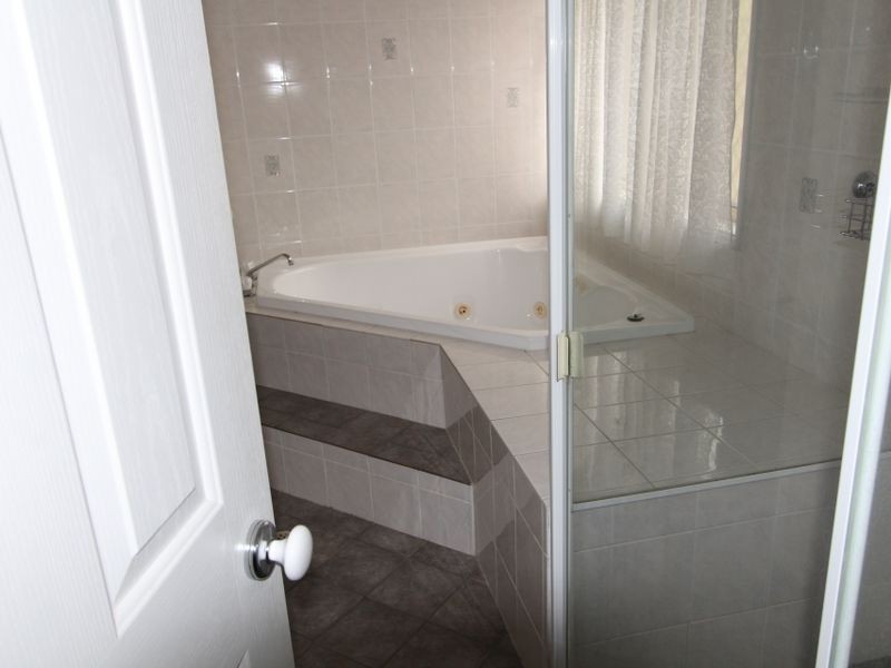 2a Featherstone Circuit, Greenwith SA 5125