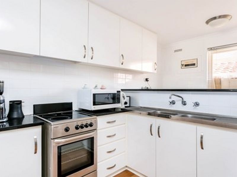 88 Sportsmans Drive, West Lakes SA 5021