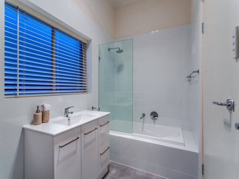 10 Poplar Street, Royal Park SA 5014