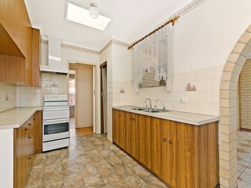 26 Buckingham Ave, Henley Beach SA 5022