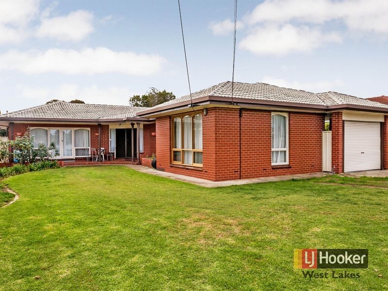 18 Northern Avenue, West Beach SA 5024