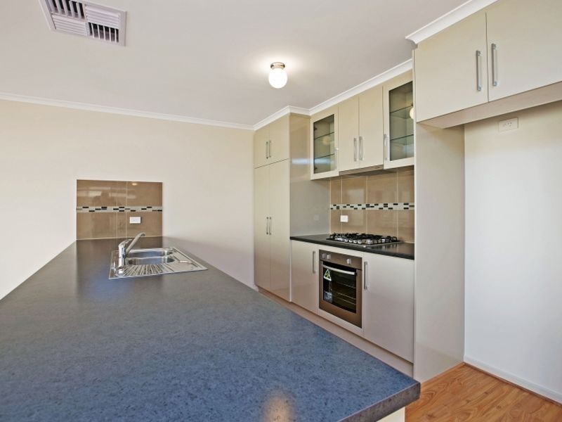 10 Manordale Court, Seaford Meadows SA 5169