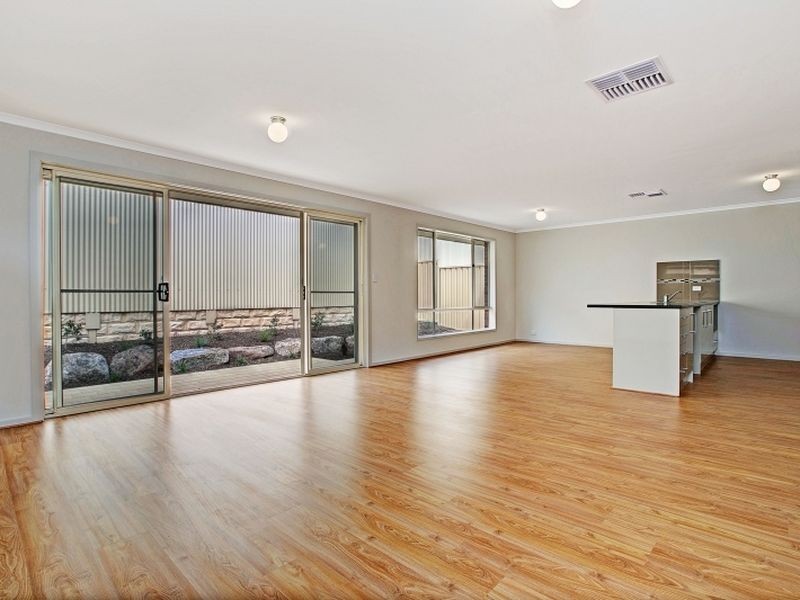 10 Manordale Court, Seaford Meadows SA 5169
