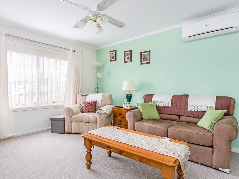 31 Hamra Drive, Smithfield SA 5114