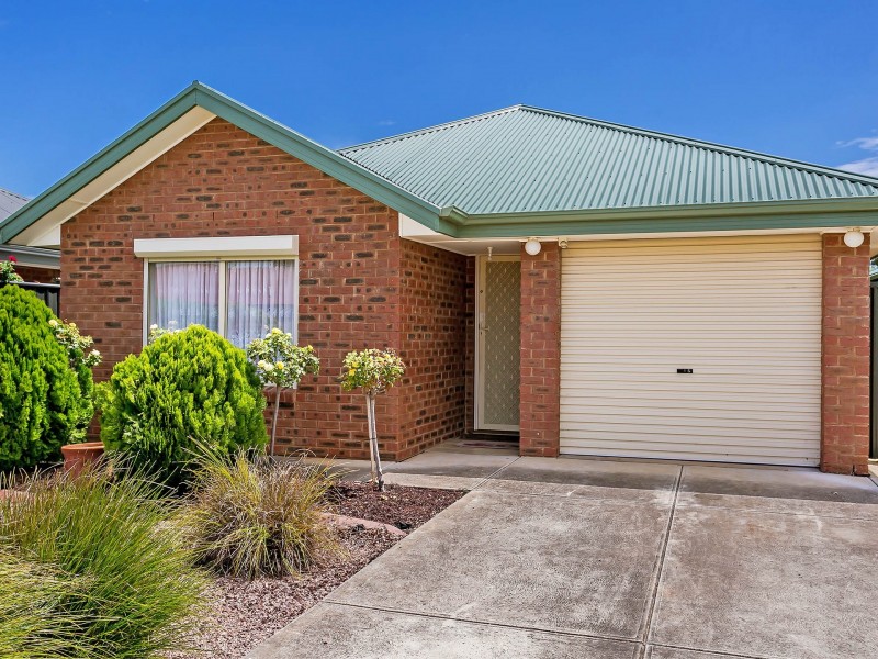 31 Hamra Drive, Smithfield SA 5114
