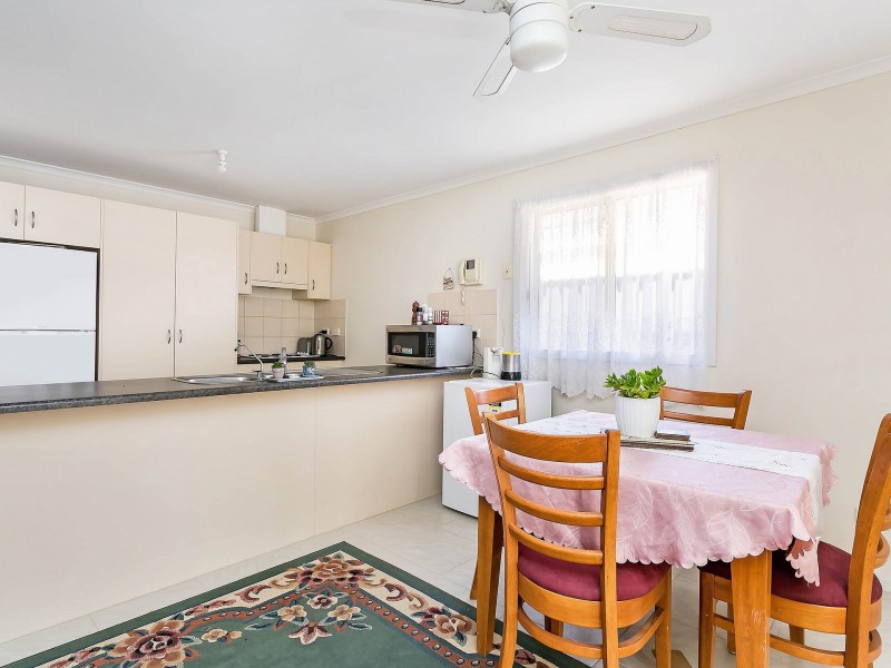 31 Hamra Drive, Smithfield SA 5114