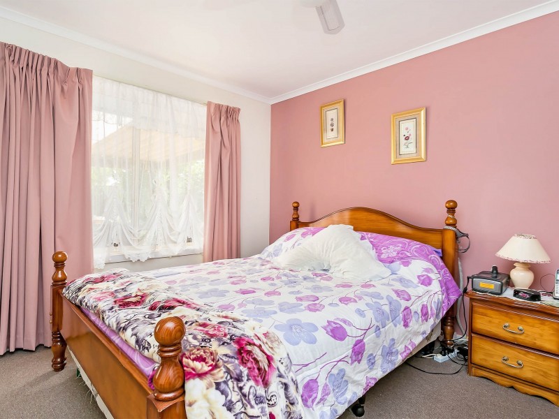 31 Hamra Drive, Smithfield SA 5114