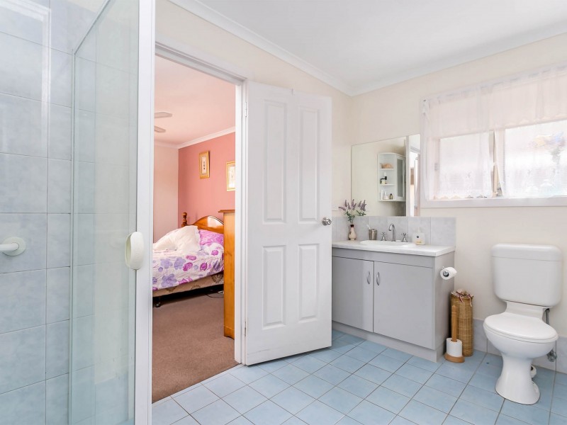 31 Hamra Drive, Smithfield SA 5114
