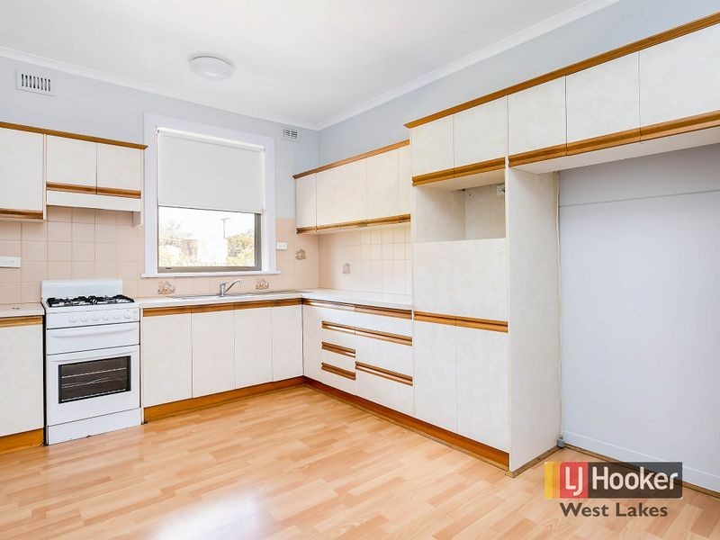 28 Glenburnie Street, Seaton SA 5023