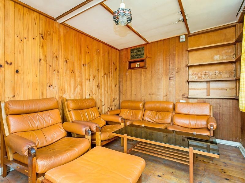 12 Second Avenue, Seaton SA 5023