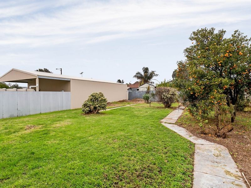 12 Second Avenue, Seaton SA 5023