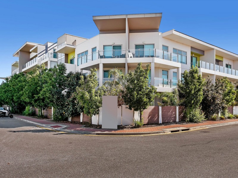 8/1 Burt Avenue, Findon SA 5023