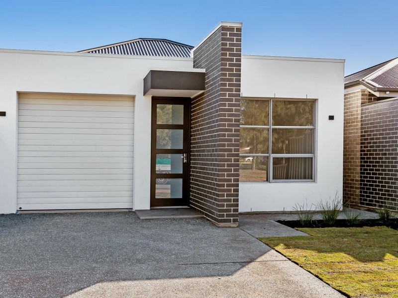 54b Lines Street, Grange SA 5022