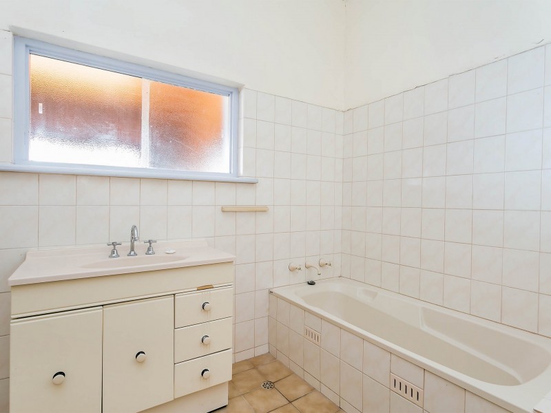 10 Wells Street, Birkenhead SA 5015