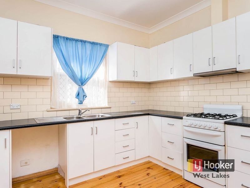 36 Alma Terrace, Seaton SA 5023