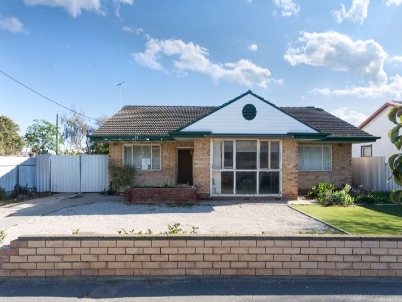 62 Causeway Road, Glanville SA 5015