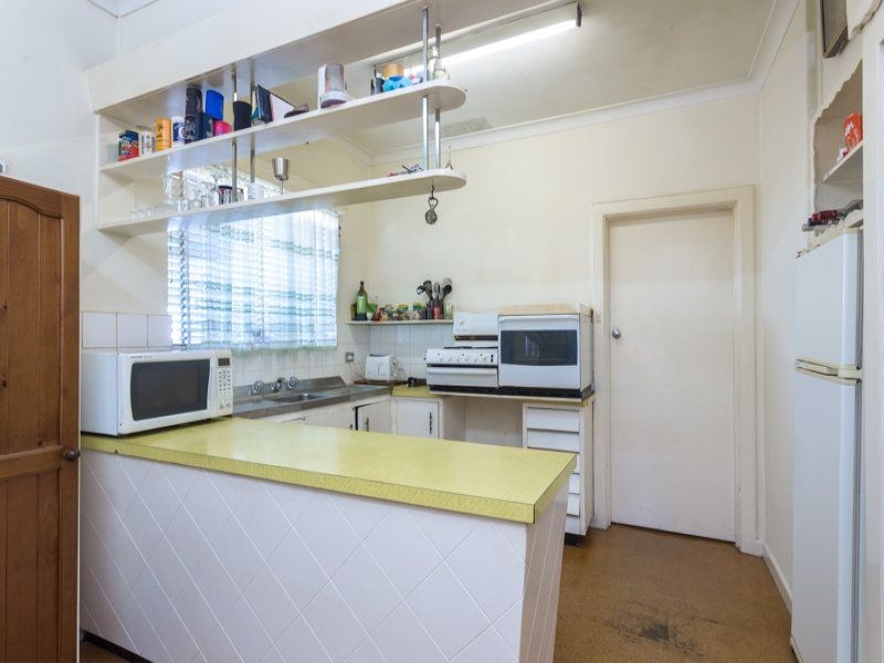 62 Causeway Road, Glanville SA 5015