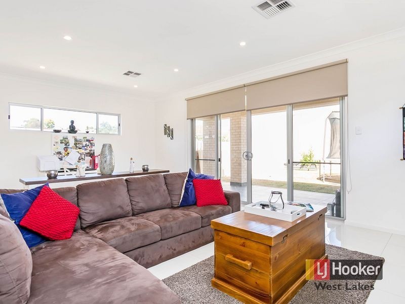 15 Leven Avenue, Seaton SA 5023