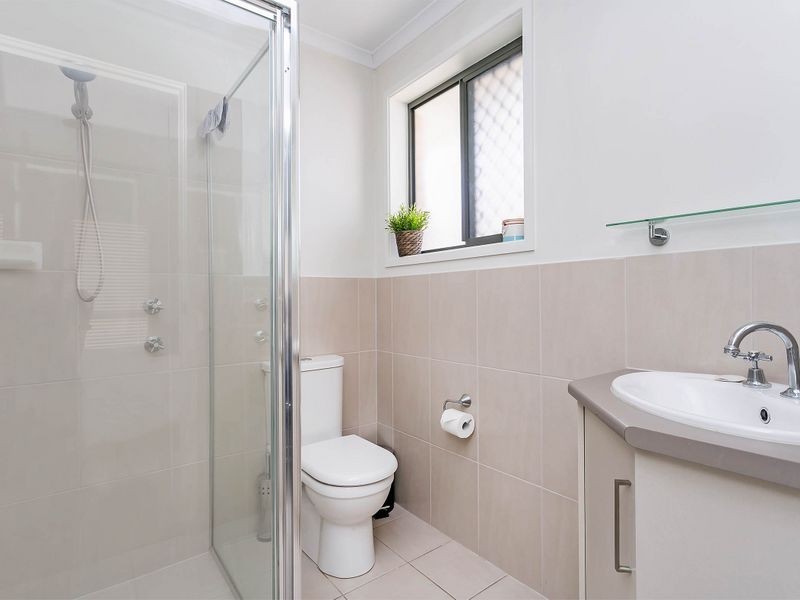 2/22a Alfred Avenue, Seaton SA 5023