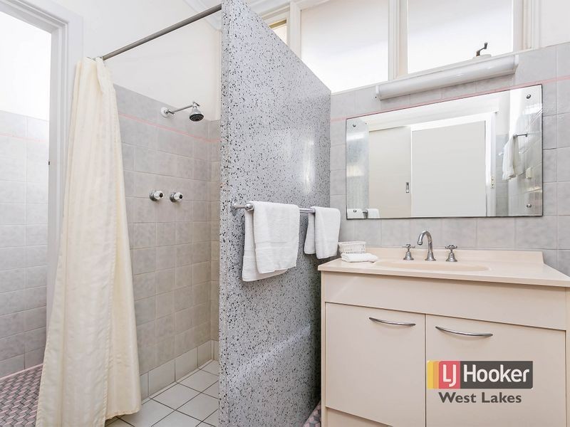 8/52 Seaview Road, West Beach SA 5024