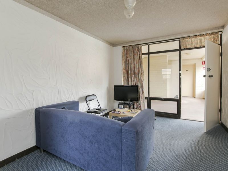 2/25 Partridge Street, Glenelg SA 5045