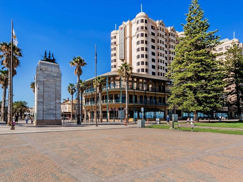 12/3 St Johns Row, Glenelg SA 5045