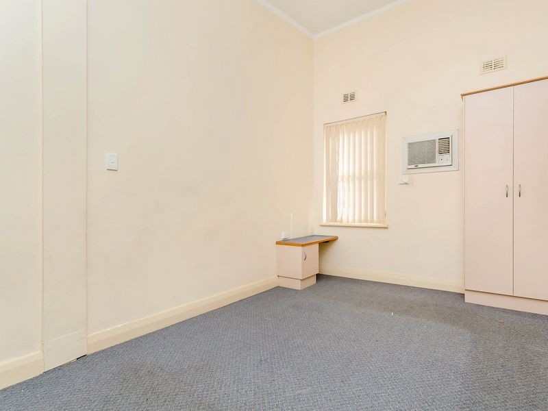 12/3 St Johns Row, Glenelg SA 5045