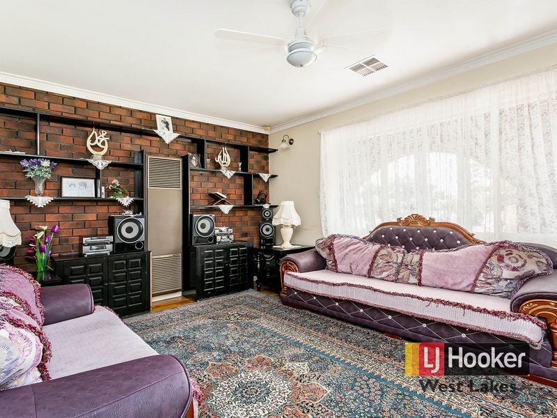 12 Mara Place, West Lakes SA 5021