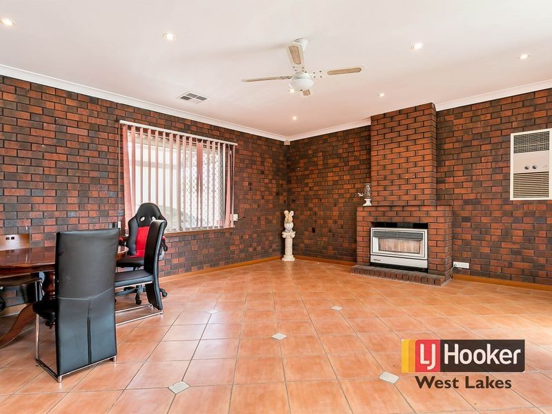 12 Mara Place, West Lakes SA 5021