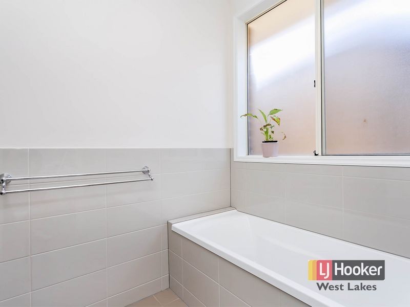 25 Kenmair Street, Mansfield Park SA 5012