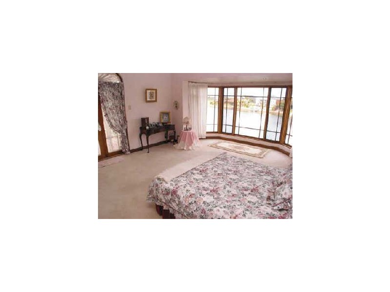 1 Leith Price Court, West Lakes SA 5021