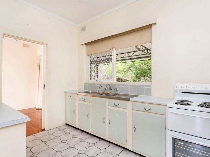 12 Apalie Drive, Modbury SA 5092