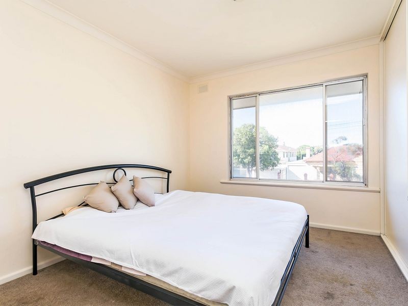 4/16 Russell Street East, Rosewater SA 5013
