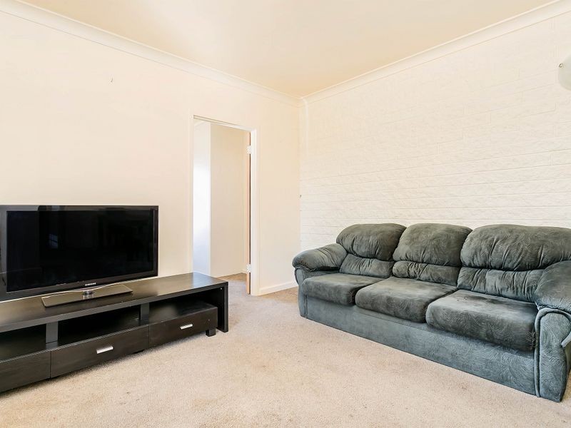 4/16 Russell Street East, Rosewater SA 5013