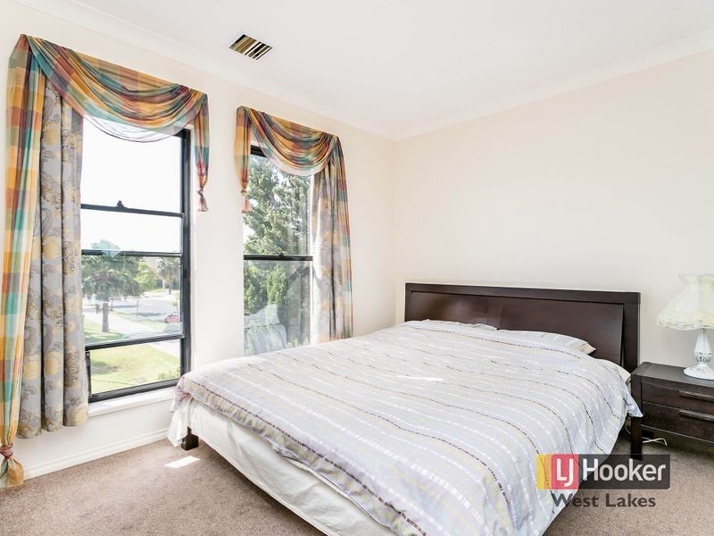 2 Heron Walk, Mawson Lakes SA 5095