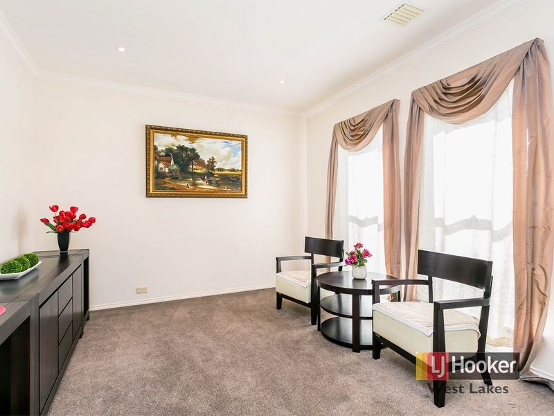 2 Heron Walk, Mawson Lakes SA 5095