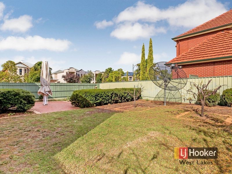 2 Heron Walk, Mawson Lakes SA 5095