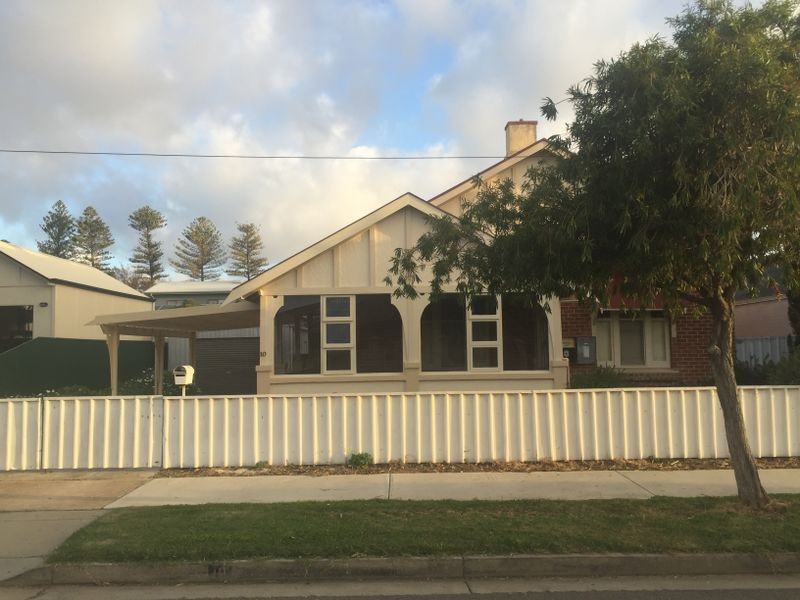 10a Kanowna Road, Largs Bay SA 5016