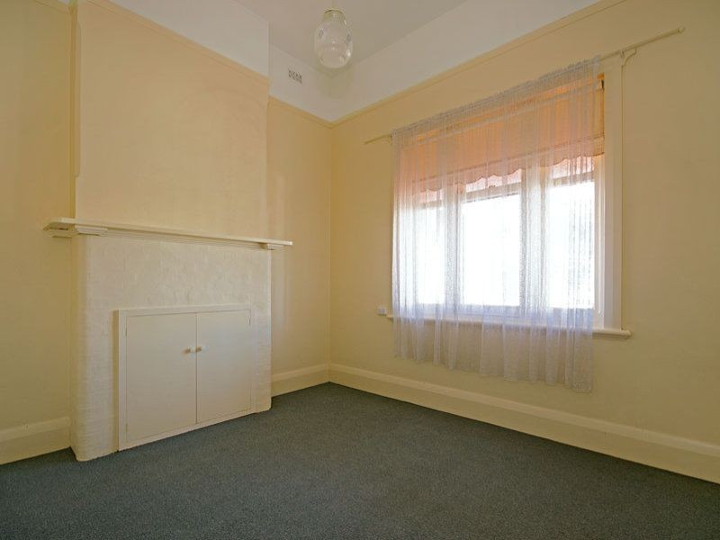 10a Kanowna Road, Largs Bay SA 5016