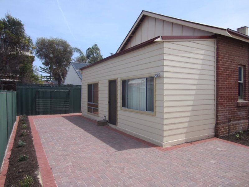 10a Kanowna Road, Largs Bay SA 5016